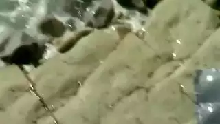 متنصت على الشاطئ يصور جلسة نيك صعبة لزوجين ساخنين