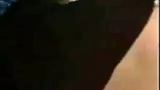 هوس نيك في المزرعة: الخادم يُملأ في الفتحتين