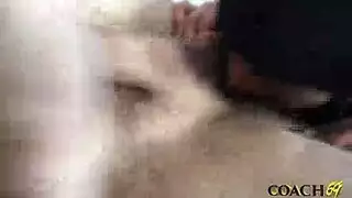 مأدبة كس عربية: لحس ودغدغة كسها المبلل