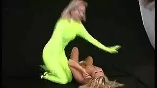 مشهد إباحي جماعي كرتوني