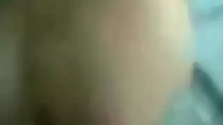 استمناء شديد: سوناكشي سينها تئن وتداعب فرجها المبلل
