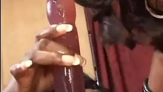 جمال كراميل يحصل على حركة إباحية على سطح المكتب