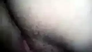 نجم إباحي تعبد قضيبه ومؤخرته ثم تمتلئ به