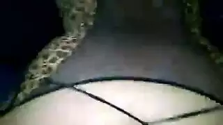 حركة شرجية عميقة مع زب سميم ومؤخرة مكسيكية ساخنة