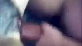 أرملة عراقية مثيرة تُدمر بقضيب مصري غليظ