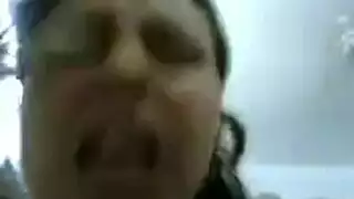 ركوب متهور وزمجرة تؤدي لقذف داخل كسها