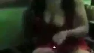 طلب قضيب كبير: فتاة مغربية في فضيحة بورن صريح