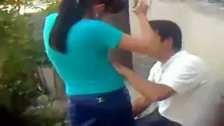 طلاب دافني دالماس يبتلعون كل درس في هذا الفيديو الإباحي