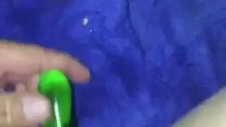 جندي مستقيم يأخذ القيادة في فعل شرجي مكثف