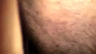 أم سمراء تُهيمن عليها وتُملأ بالسائل المنوي الحار