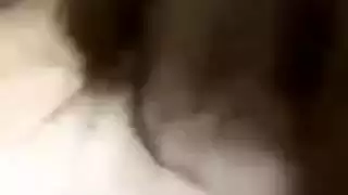 أم مثيرة مصرية تطالب بقضيب حبيبها كله داخلها