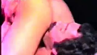 عضلات جميلة ولواط ساخن جماعي
