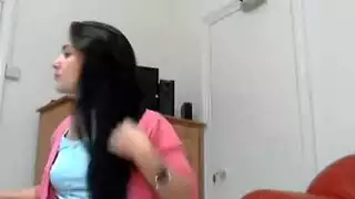 عرض مؤخرة نجمة أفلام جنسية في ملابس ضيقة