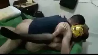 النجمه المشهوره لين