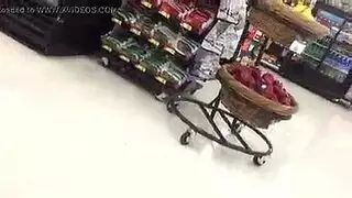 مشية مجنونة ورغبات إكس إكس إكس لامرأة ناضجة هائجة