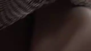 مص قضيب في المترو: السكرتيرات يبلعن أثناء الرحلة