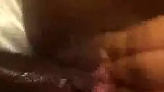 أندرو يضرب نائب الرئيس المنقوع في عملية إغاثة جنسية صريحة