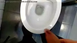 تبول هاردكور مع زوجين وأولاد في مشعرات فاضحة