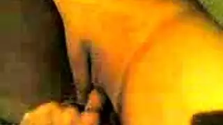 سكس يلعب بزيه على كسها