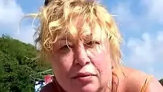 جنس خارجي إكس إكس إكس مع أم ناضجة مشعرة وثدي كبيرة