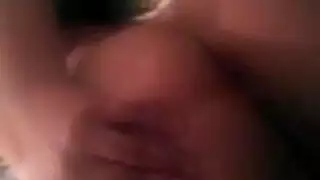 نيك جامد طياز كبيره ساخن ومترجم وهي في غرفة نومها وناءمة