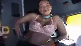 شاب ينيك جارته بسبب عدم دفع الايجار غصب عنهاd8og1qc1brqy