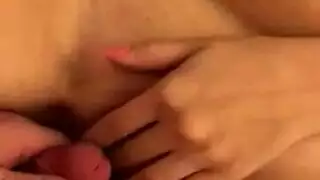 رجل عربي وزوجته يهيمنان على لبنانية متهتكة في فيلم إباحي