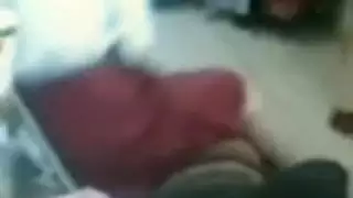 لقطات سرية: امرأة محجبة تم ضبطها في جنس متوحش داخل المتجر