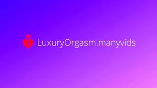 فرجها الغارق يحتاج لمهارات تقبيل أصابعك