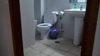 عروس مسلمة تخون زوجها مع قضيب زميلها الأسود الثخين