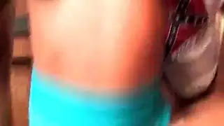 أميرة سمراء تختنق على قضيب ضخم صلب