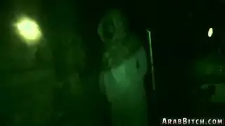 العربية شاقة اللعنة فتاة العمل المحلية