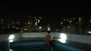 تخطينا السباحة ومارسنا الجنس بدلاً من ذلك