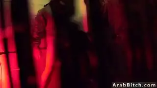 شاب عربي يمارس الجنس مع رجل عجوز بقوة أول ظهور أفغاني إباحي