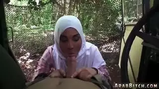 مديرة عربية تمارس الجنس مع زميلها في مكتب منعزل