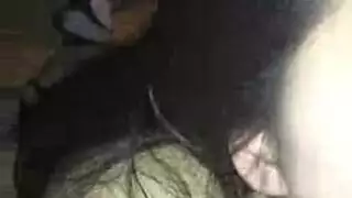 يأخذ ذلك القضيب الصلب مثل المحترفين