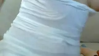 إباحية مراهقة: جنس خشن في المطبخ مع إنهاء داخلي