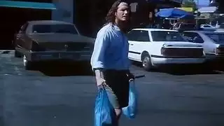 التلميذ ينيك معلمته في الحمام