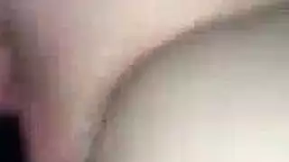 بوصة نحيفة من الإناث المهيمنة
