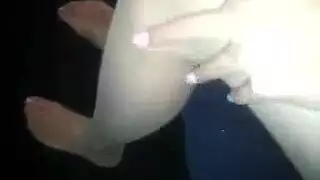 العديد من الفتيات تواجه ممارسة الجنس الجماعي مع رجل لقد التقى كلاهما منذ فترة