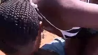 المصارعة العارية تنتهي بجنس جماعي فوضوي مع آلة