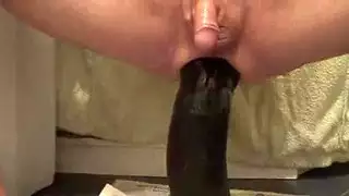 أطول ماراثون مص مزعج