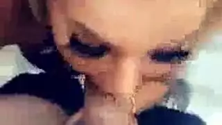 كيلي شيا وتارا مورغان: لعب صريح عاري تمامًا