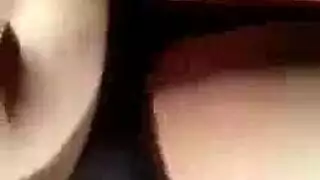 فانيسا تبتلع كل قطرة