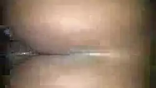 شاب أشقر يعلم تقنيات البلع العميق في برنامج تعليمي ساخن