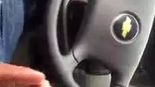 نائب الرئيس في ملابس السباحة السوداء