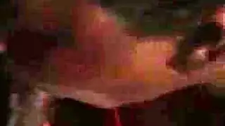 عاهرة من جيرسي تتوسل للحصول على السائل المنوي على ثدييها الضخمين