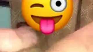 أناماناغي اليابانية تمص القضيب بعمق في فيلم إباحي