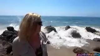 اجمل قحبة مع احلي كي تتناك بالجنب
