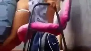 اب ينينيه الكبره بعنف يفتح كسها